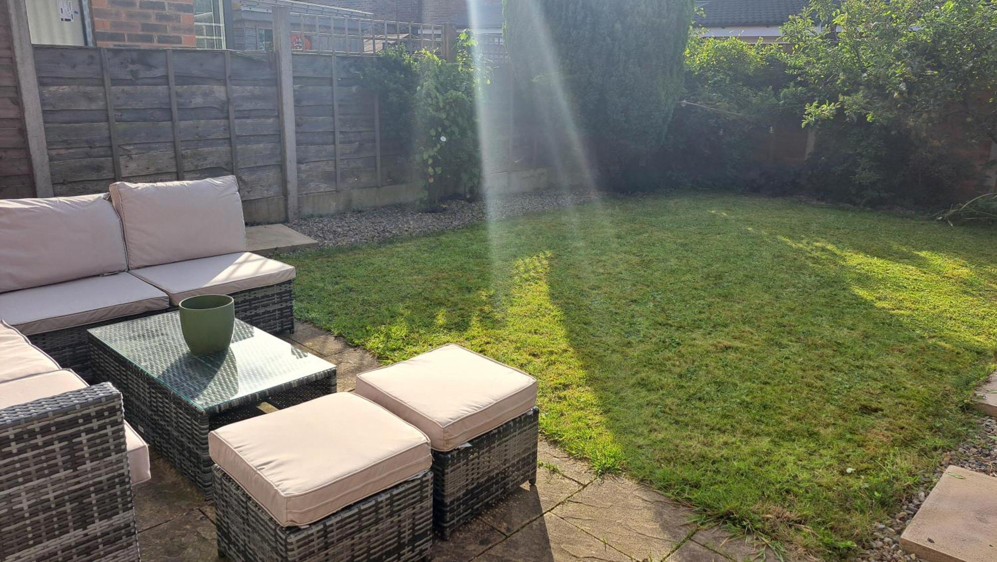 The Heart - Cosy 3 Bedroom House With Double Driveway And Garden In Manchester Eksteriør bilde